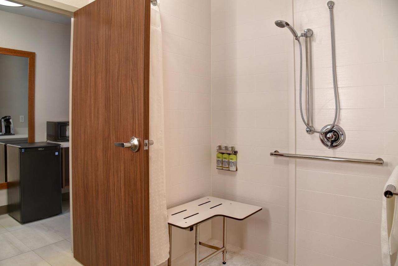 Holiday Inn Express & Suites - Ottawa By Ihg Екстер'єр фото