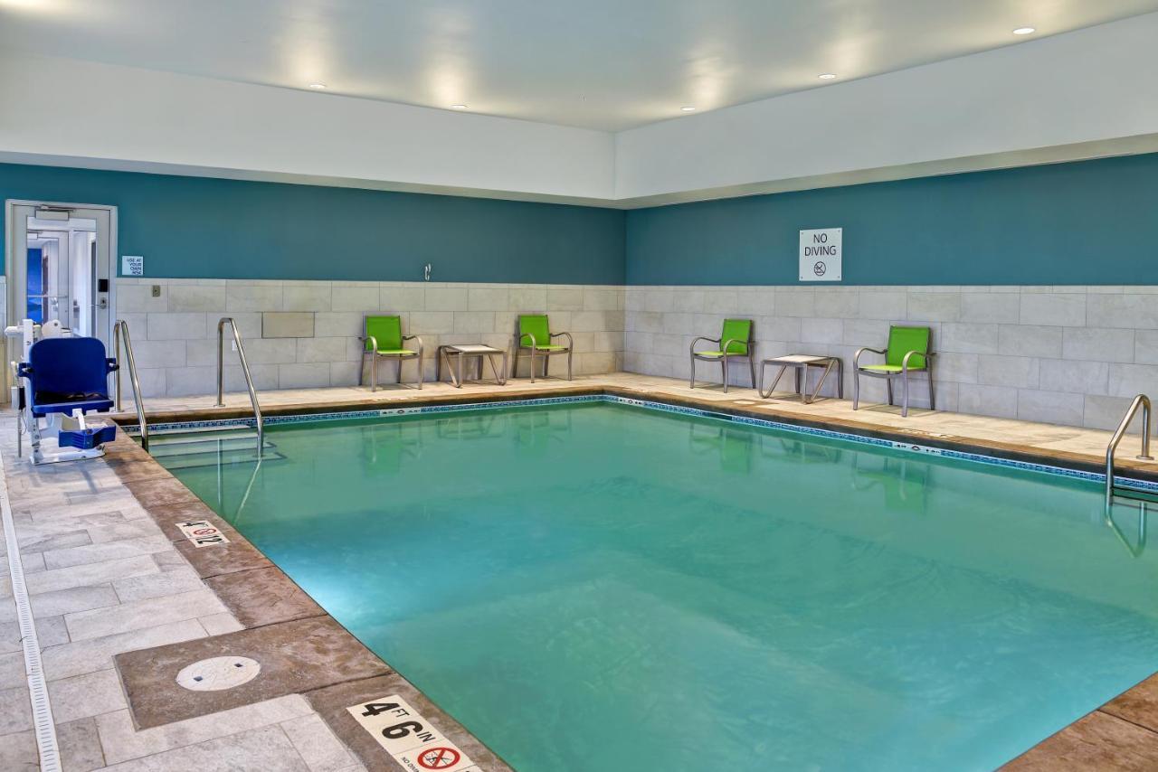Holiday Inn Express & Suites - Ottawa By Ihg Екстер'єр фото